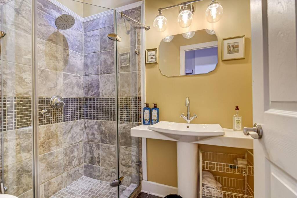 Lovely 2-Bedroom Unit In Спрингфилд Экстерьер фото